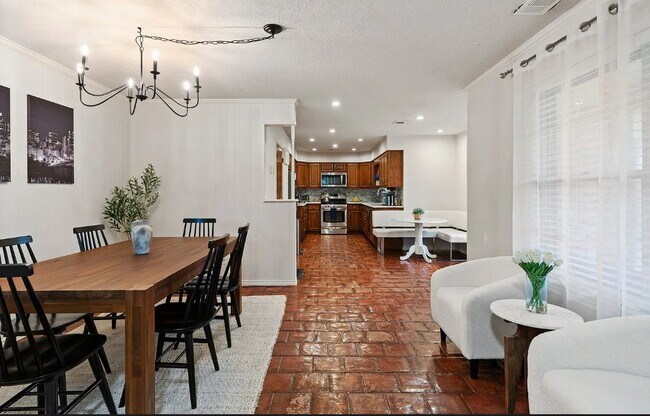 Foto del edificio - 2653 Heatherwood Dr
