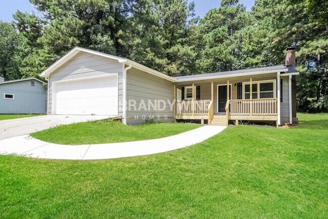Building Photo - MOVE IN SPECIAL - Available for immediate ...
