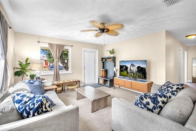 Foto del edificio - 7548 Farragut St