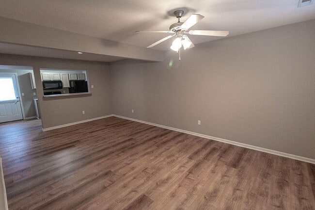 Building Photo - 4004 Snowy Owl Dr