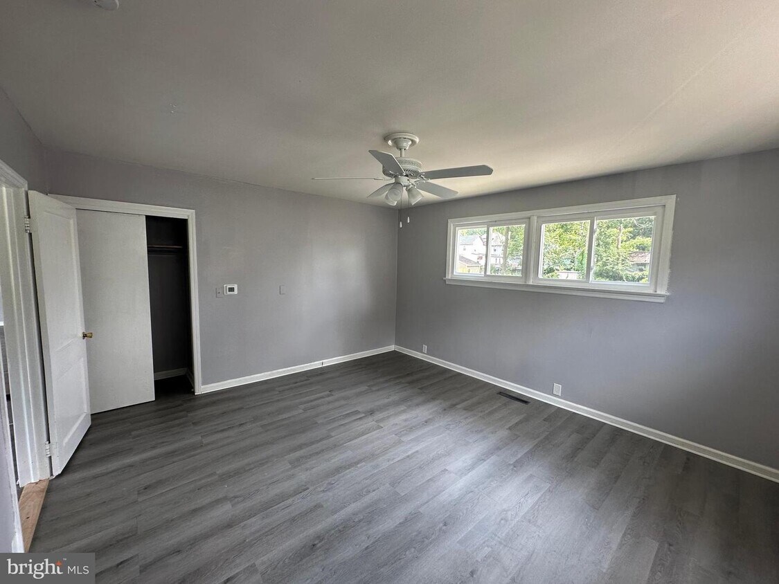 709 Crown Point Rd, Westville, NJ 08093 House Rental in Westville, NJ