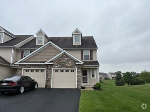 Building Photo - 301 Lakeside Crossing