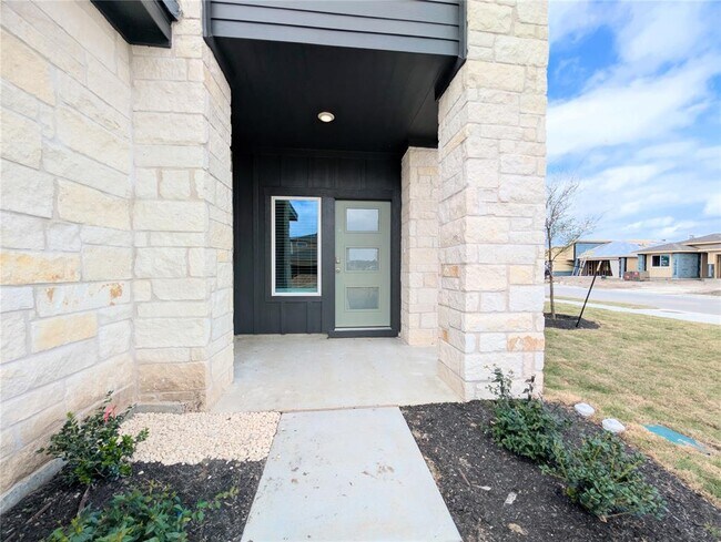 Foto del edificio - 9400 Oxbow Strap Dr