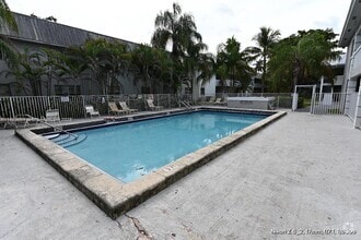 Building Photo - 17255 SW 95th Ave