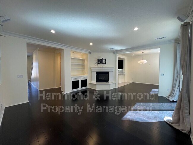 Foto del edificio - 3806 Cayman Ct