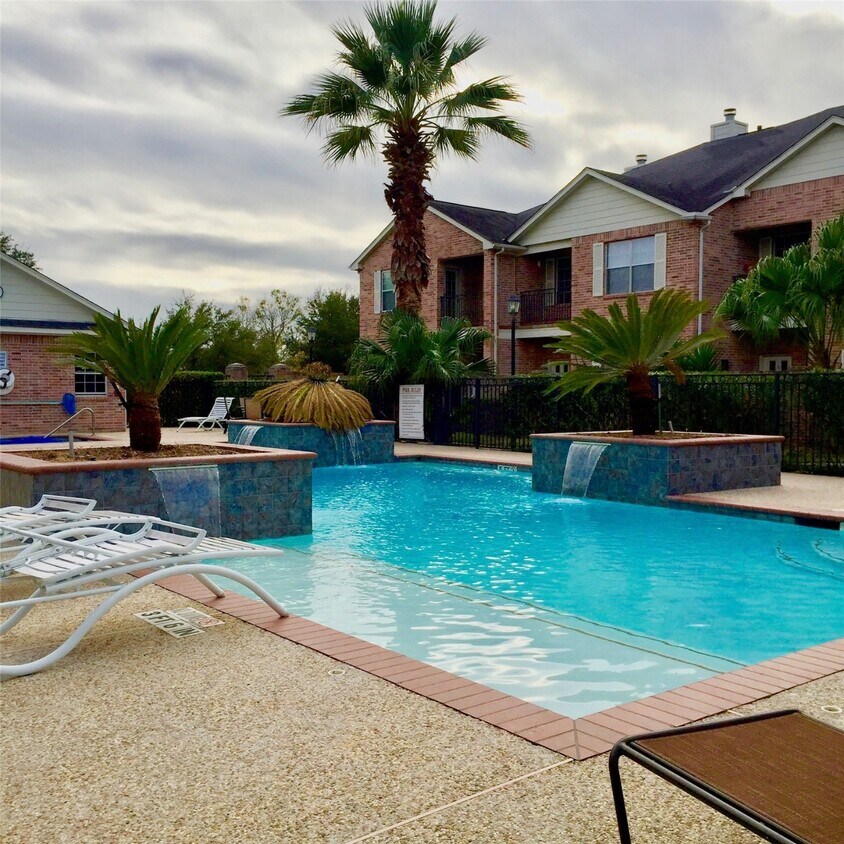 Foto principal - 2865 Westhollow Dr