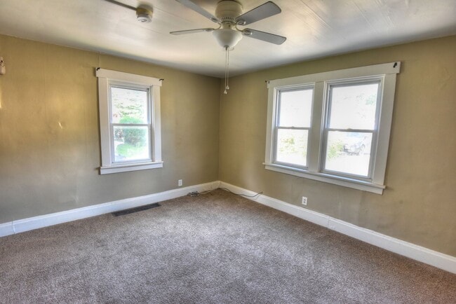 Building Photo - 2 Bed 1.5 Bath Single Family Home for Rent