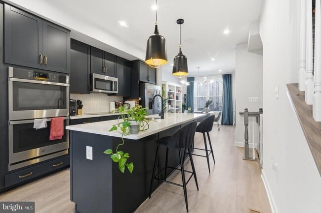 Building Photo - 2818 Dart Dr