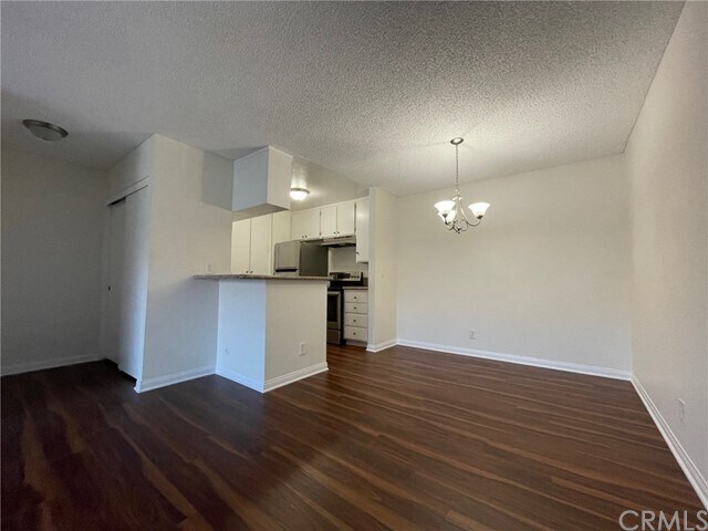 Building Photo - 800 Coriander Dr