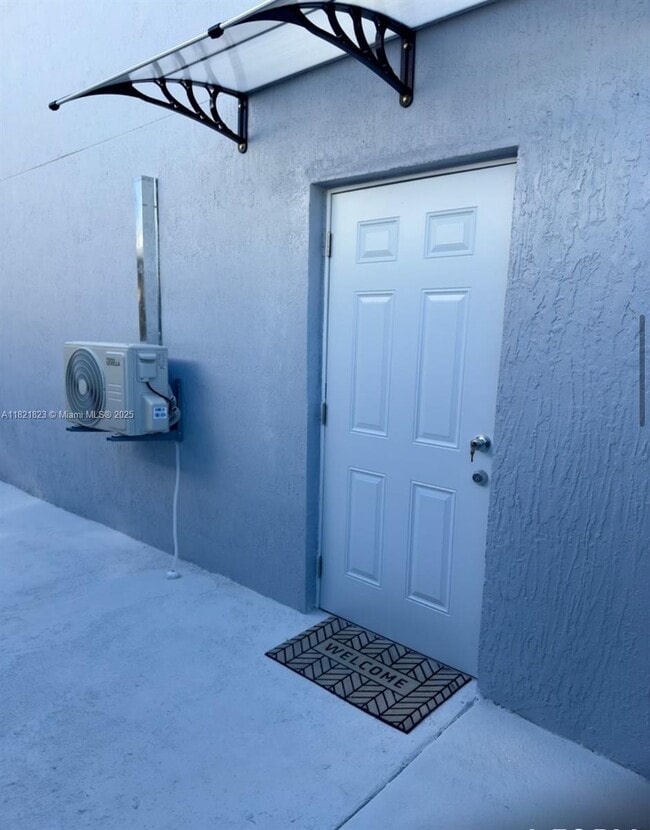 Building Photo - 17271 SW 150th Ct