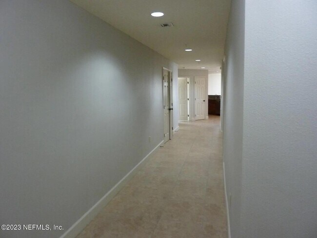 Building Photo - 1478 Riverplace Blvd