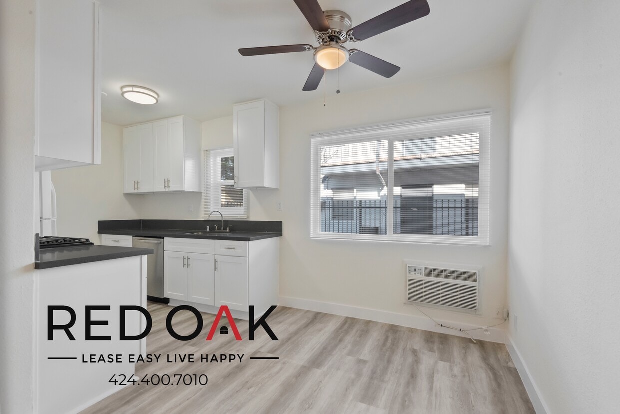 Foto principal - 14766 Delano St