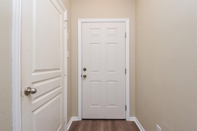 Building Photo - 17327 Blackstone Trails Dr