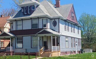 Building Photo - 2252 Whitney Ave