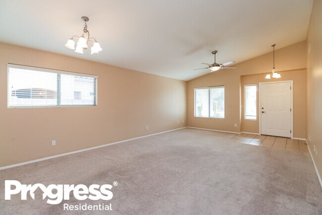 Building Photo - 10581 E Feltleaf Willow Trl