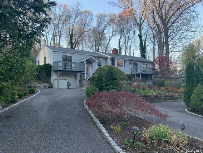 Foto del edificio - 40 Oakdale Rd