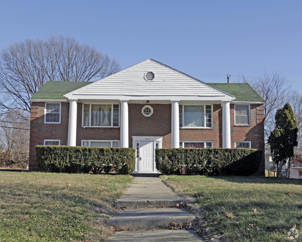 Primary Photo - 1033 Salem Ave