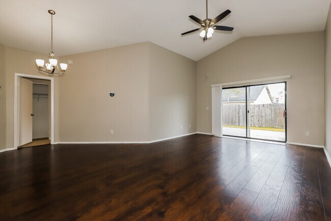 Foto del edificio - 11506 Smokethorn Dr