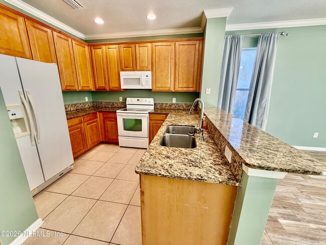 Foto del edificio - 3654 Hartsfield Forest Cir