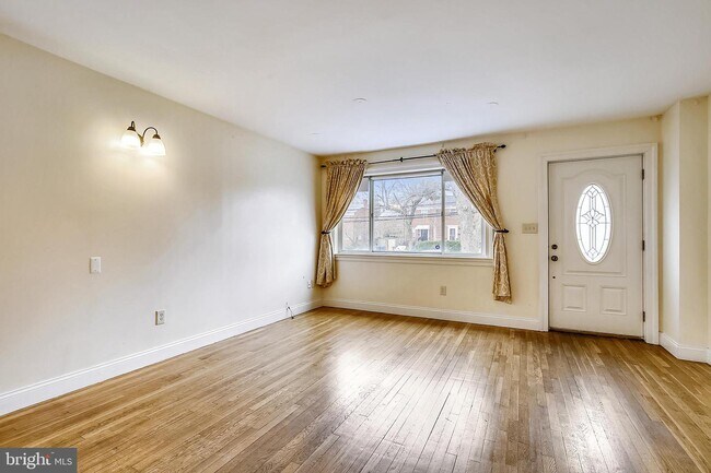 Foto del edificio - 48 S Gordon St