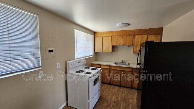 Foto del edificio - 7770 Idlewild St