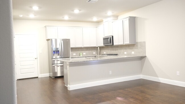 Photo - 332 Blackthorne Dr Townhome