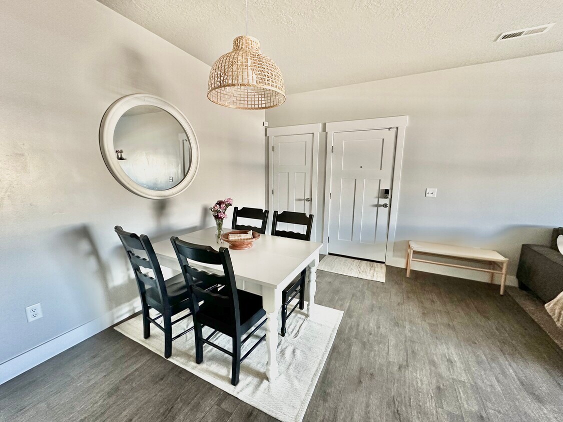 712 N 380 W Unit 712, Vineyard, UT 84059 Condo for Rent in Vineyard