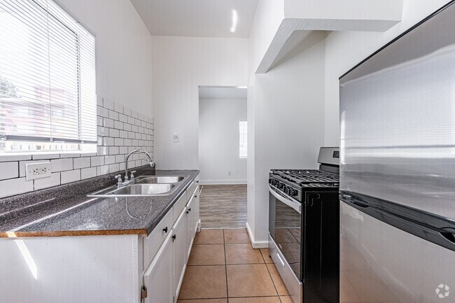 Estudio, 1BA - 325SF - Cocina - Loma Lakes
