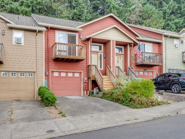 Building Photo - 503 NW Cypress St