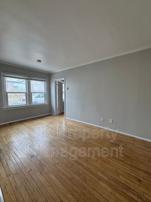 Building Photo - 1500 Smelter Ave