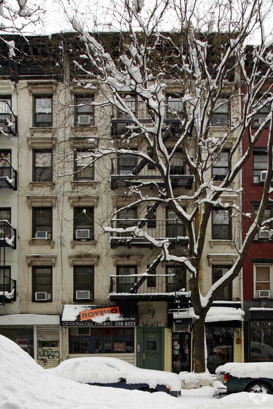 Primary Photo - 438 E 9th St