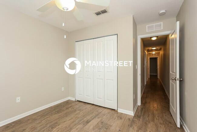 Building Photo - 3 Bedroom Pet-Friendly Home in Jacksonvill...