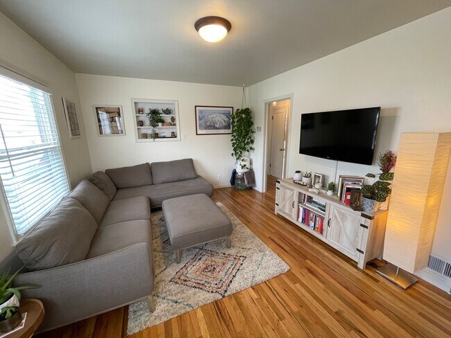 Foto del edificio - 1029 E Kensington Ave