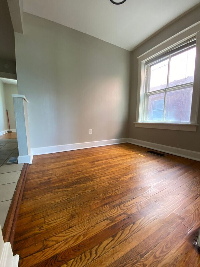 Foto del edificio - Charming 1 bedroom. Professionally Managed.