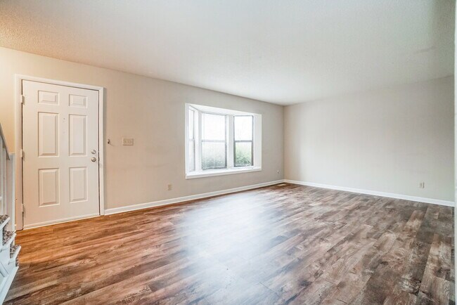 Foto del edificio - 2672 Lynnmore Dr