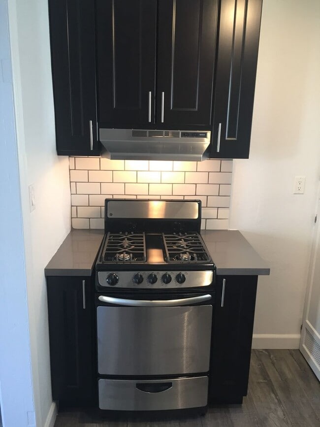 Interior Photo - Evans Apartments