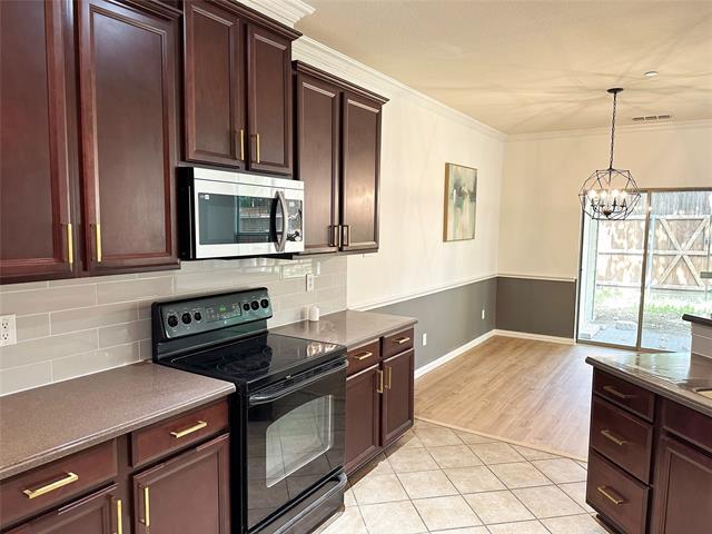 Foto del edificio - 7937 Hannah St