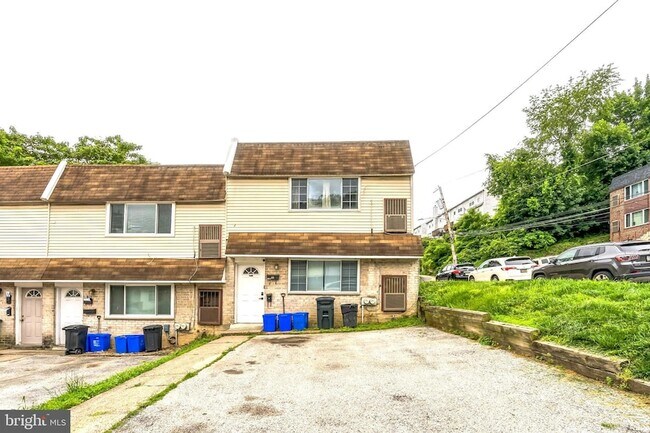 Photo - 4616 Silverwood St Townhome