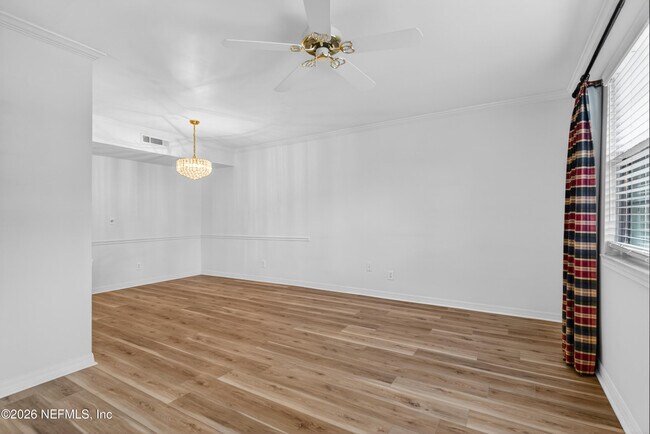 Foto del edificio - 4814 Windrush Ln