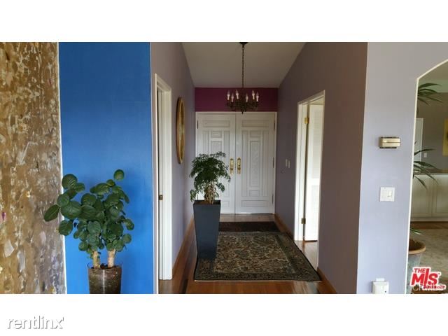Building Photo - 22901 Gershwin Dr