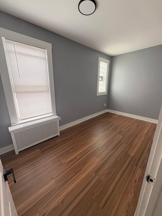 Building Photo - 1317 S 51st Ave