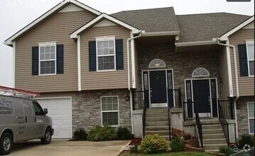 Building Photo - 1123 NW Scenic Dr