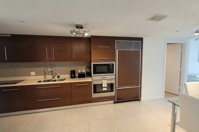 Foto del edificio - 481 Brickell Ave