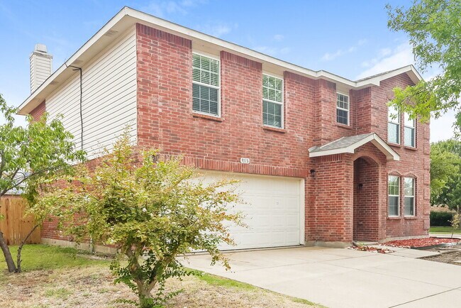 Building Photo - 9113 Troy Dr