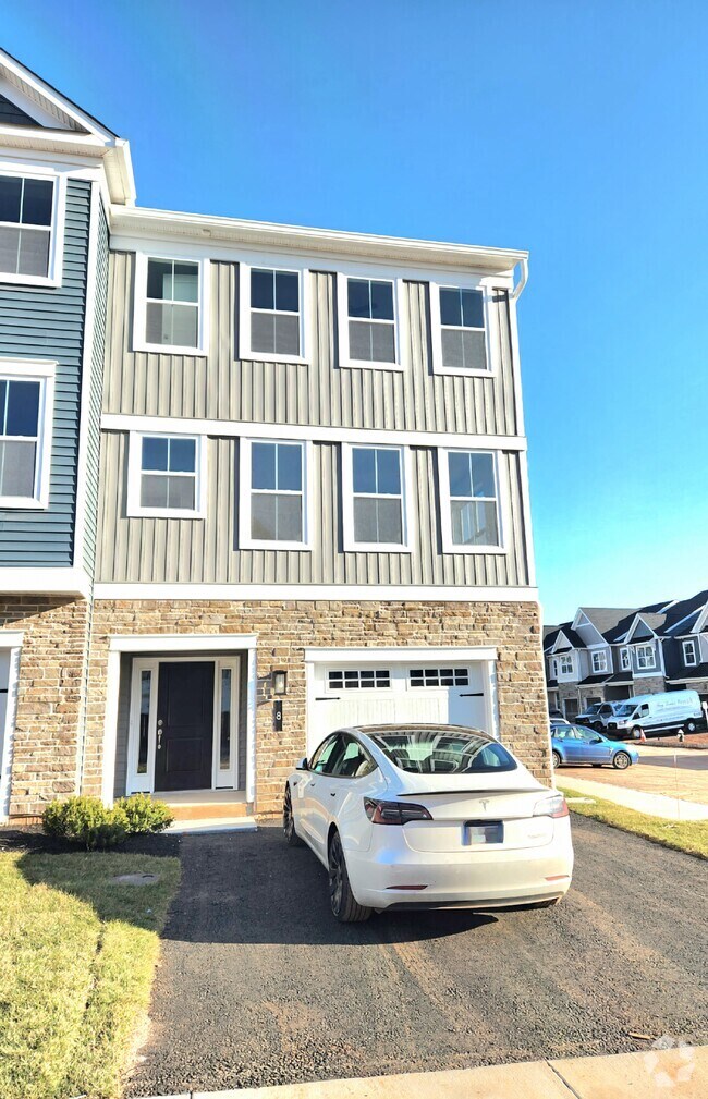 Apartments for Rent in 19468