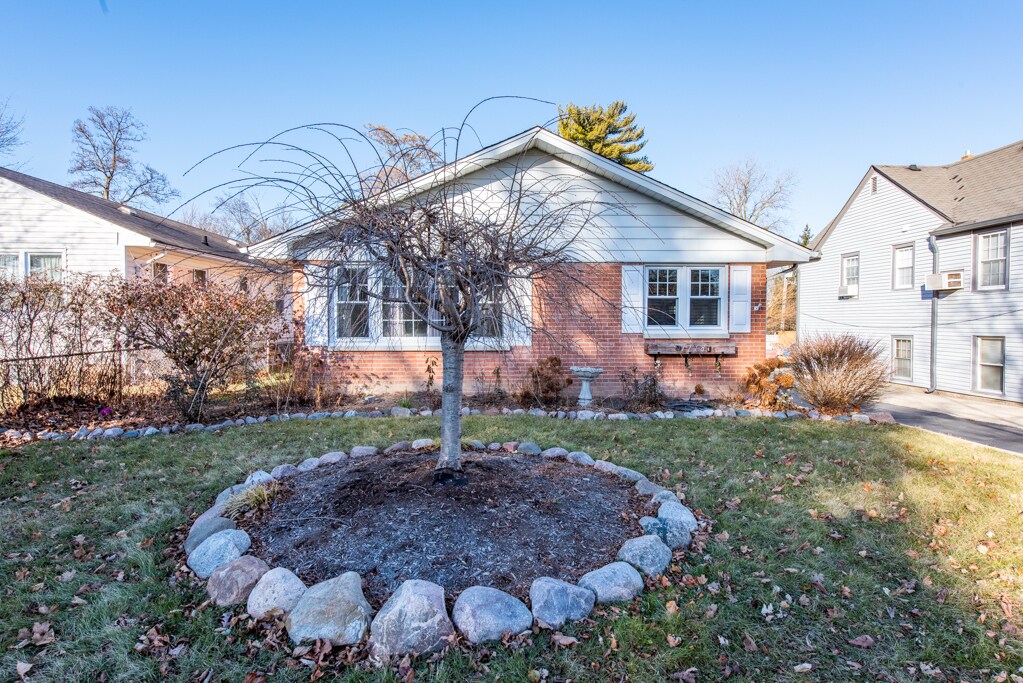 1718 Lydia St, Waukegan, IL 60085 House Rental in Waukegan, IL