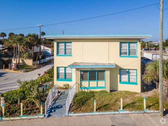 Building Photo - 922 S Atlantic Ave