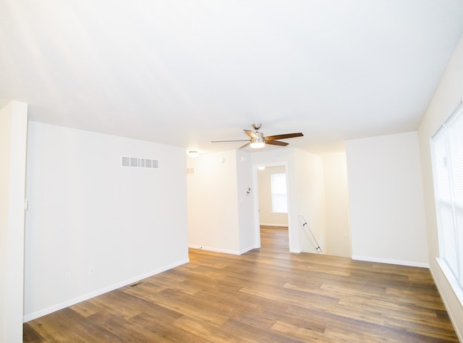 Foto del edificio - 5410 Deer Valley Dr
