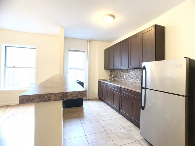 Building Photo - 84 Wadsworth Avenue