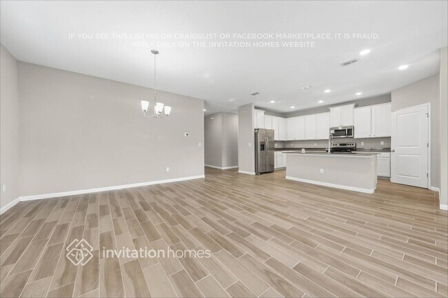 Foto del edificio - 6334 Starlight Dr
